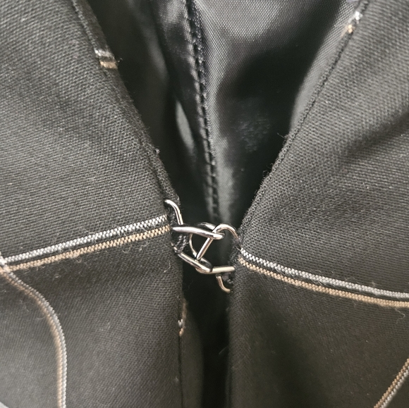 Liz Claiborne Womes jacket size 16. - Picture 3 of 13